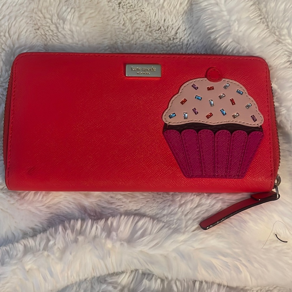 Kate Spade Take the Cake Wallet Coral Leather Zip
